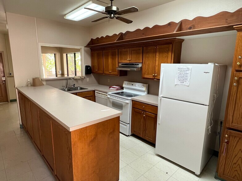 More Photos Of 3770 Private Road 3439, Longview Flex For Sale