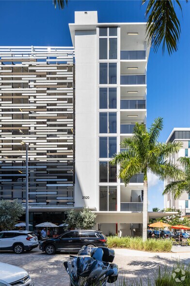 More Photos Of 2920 NE 207th St, Aventura Office Residential For Lease