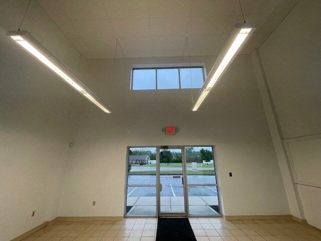 More Photos Of 7801-7813 Affinity Dr, Cincinnati Research And Development For Lease