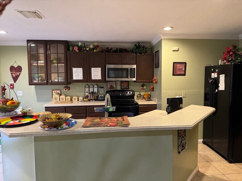 More Photos Of 8 E Summit St, Apopka Specialty For Sale