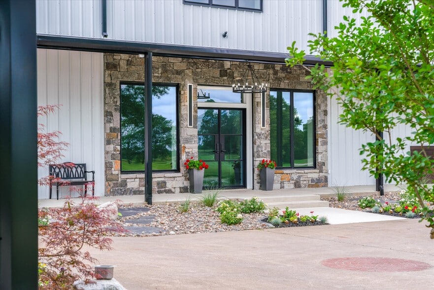 More Photos Of 1972 FM 857, Grand Saline Trailer Camper Park For Sale