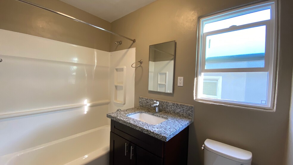More Photos Of 4154-4158 Estrella Ave, San Diego Apartments For Sale