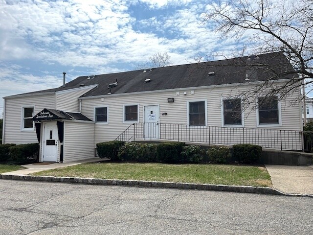 More Photos Of 140 Columbia Tpke, Florham Park Office For Lease