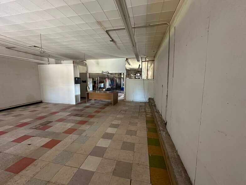 More Photos Of 190 S Commerce St, Frankston Restaurant For Sale