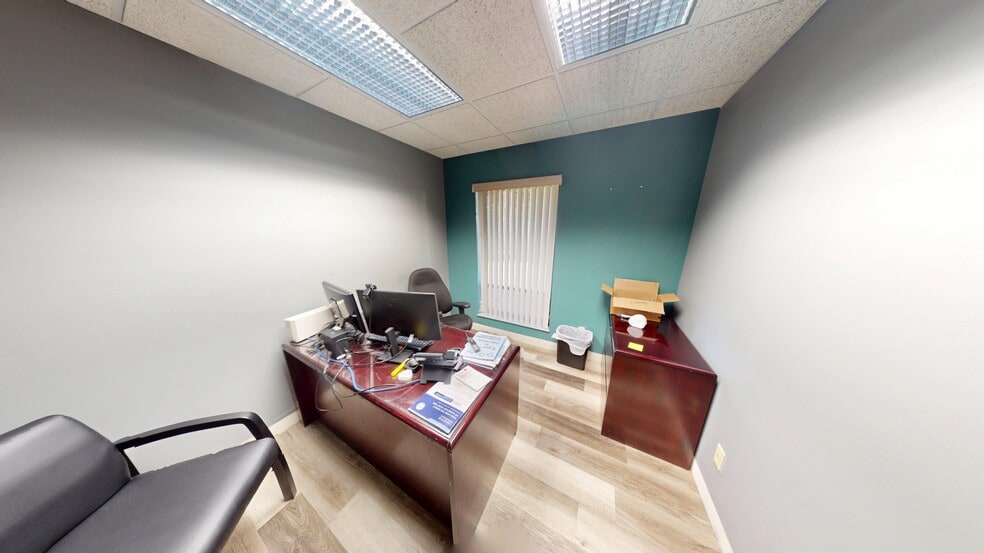 More Photos Of 1027 SE Ocean Blvd, Stuart Medical For Sale