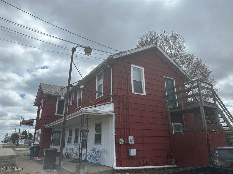 Primary Photo Of 4039 OH-14, Rootstown Storefront Retail Residential For Sale
