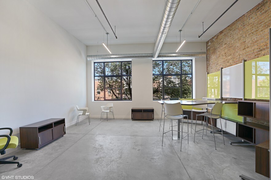 More Photos Of 1431 W Hubbard St, Chicago Loft Creative Space For Lease