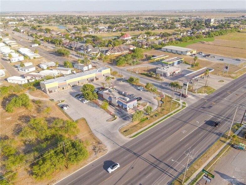 More Photos Of 2507 US Highway 281, Pharr Storefront For Sale