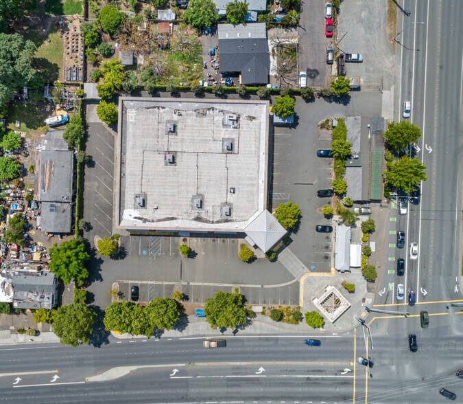More Photos Of 937-955 Stony Point Rd, Santa Rosa Drugstore For Sale