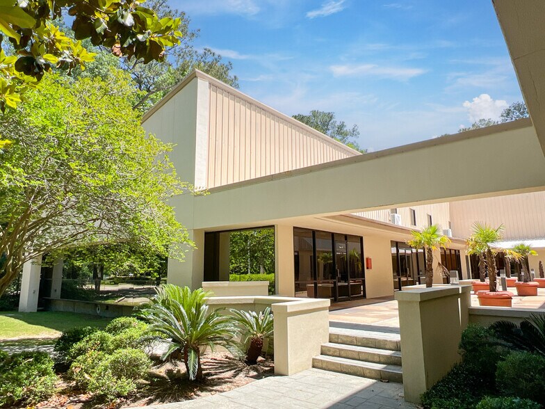 Primary Photo Of , Mandeville Office For Sale