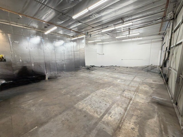 More Photos Of 2814 N San Fernando Blvd, Burbank Auto Repair For Lease