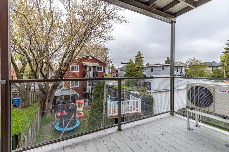 More Photos Of 1074 Ch Du Côteau-Rouge, Longueuil Apartments For Sale