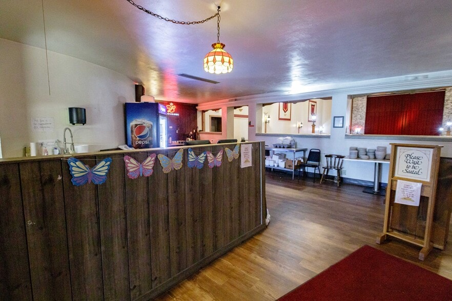 More Photos Of 134 W Lisbon St, Waynesburg Restaurant For Sale