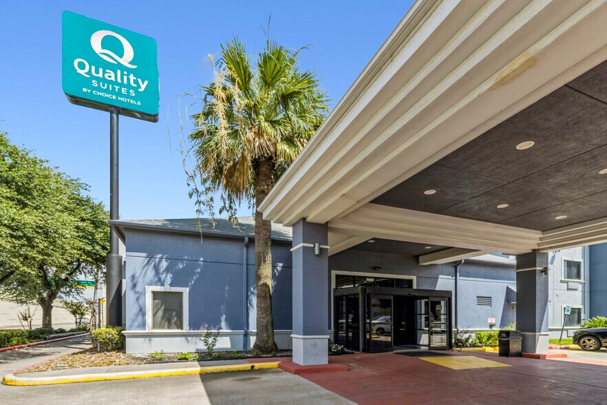 More Photos Of 17550 Northwest Fwy, Houston Hotel For Sale