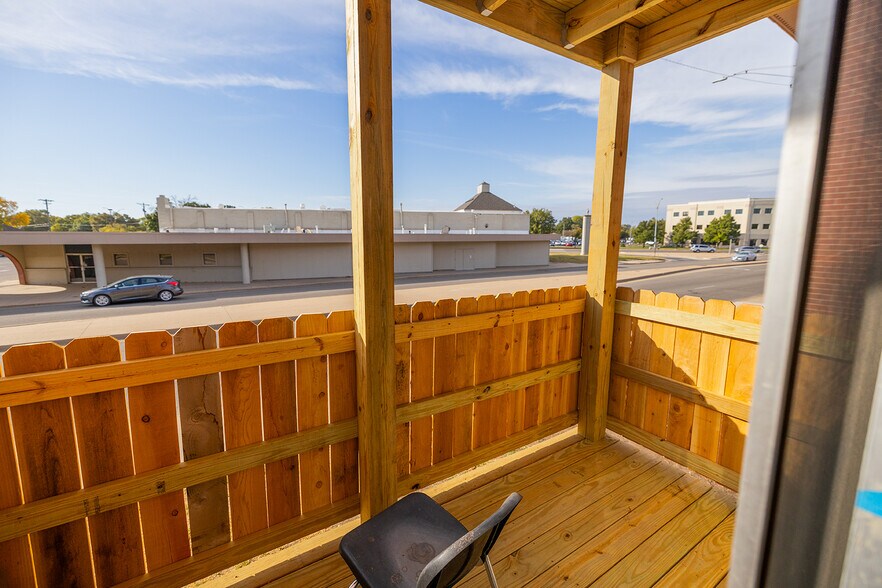 More Photos Of 2520 E Lincoln St, Wichita Apartments For Sale