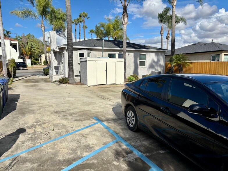 More Photos Of 8325 University, La Mesa Office For Lease