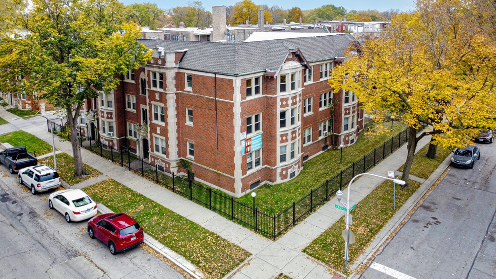 Primary Photo Of 2135 E 80th St, Chicago Apartments For Sale