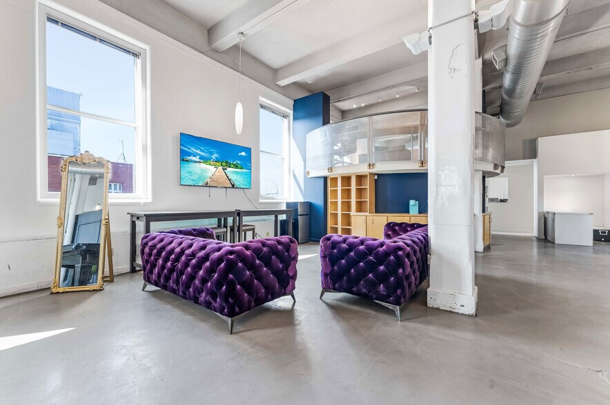 More Photos Of 43-45 Eccles St, Ottawa Office For Sale