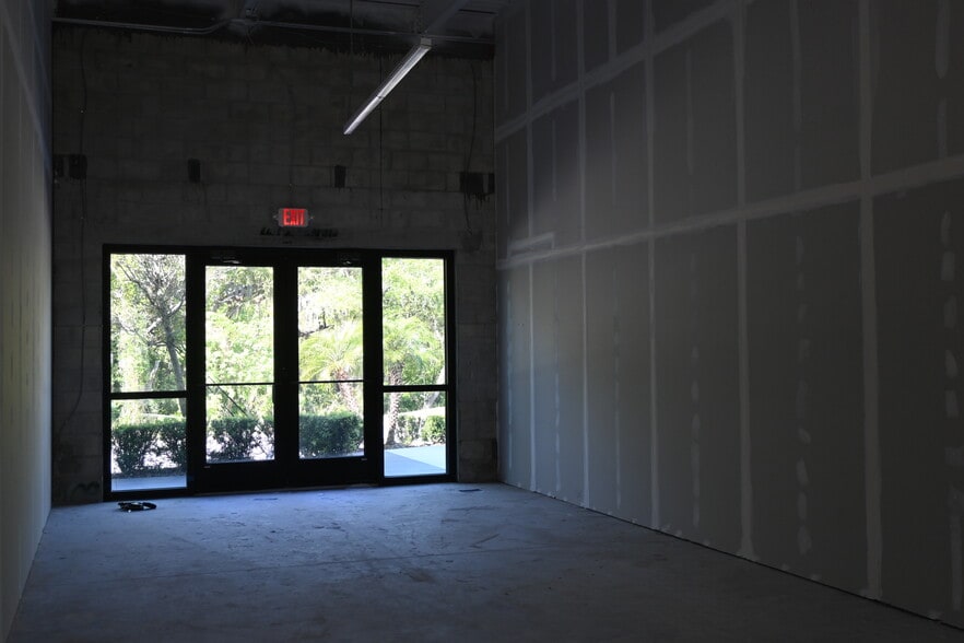 More Photos Of 3370 Rouse Rd, Orlando Storefront For Sale