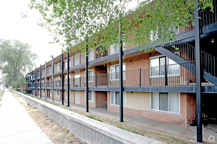 More Photos Of 20539-20541 Southfield Fwy, Detroit Apartments For Sale