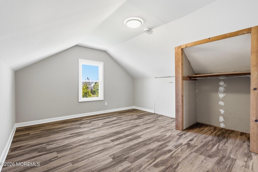 More Photos Of 75 Main St, Waretown Flex For Sale