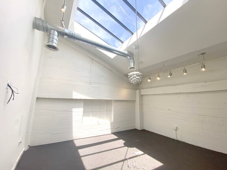 More Photos Of 1278-1282 Folsom St, San Francisco Warehouse For Lease