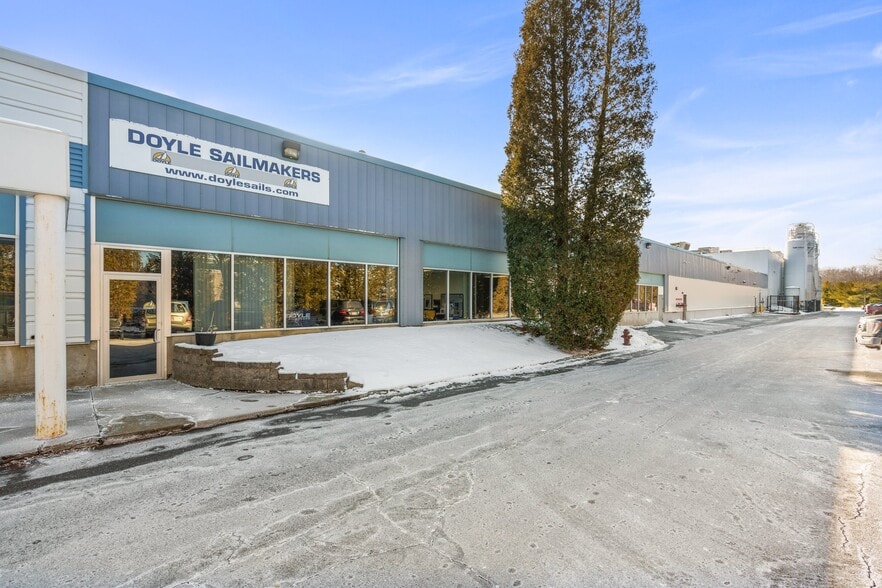 More Photos Of 96 Swampscott Rd, Salem Warehouse For Lease