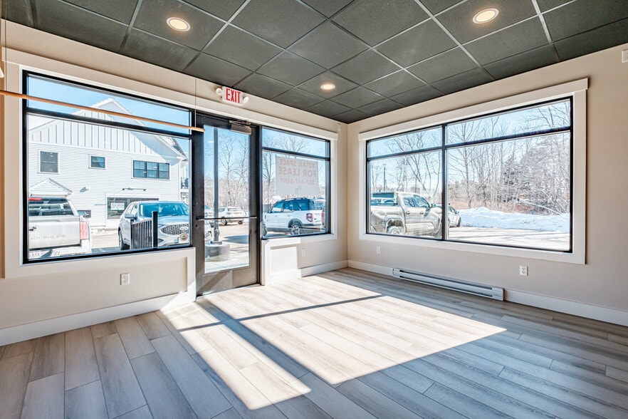 Primary Photo Of 261-263 Main St, Bridgton Storefront Retail Residential For Lease