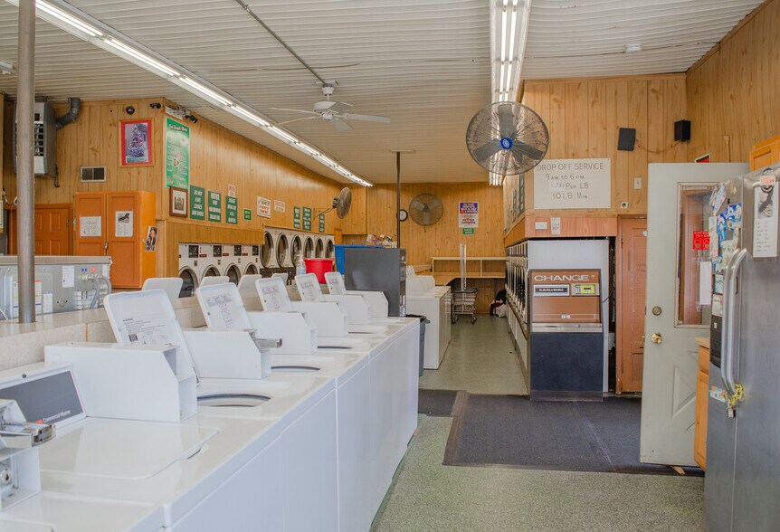 More Photos Of 9 E Oreilly St, Kingston Freestanding For Sale