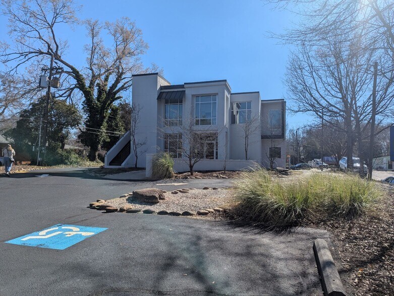 More Photos Of 784 Prince Ave, Athens Medical For Sale