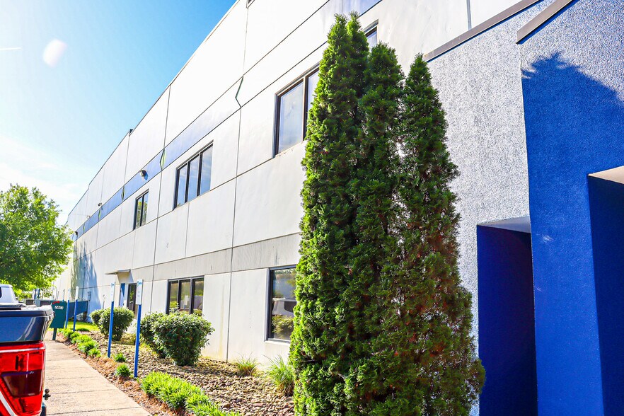 More Photos Of 7463 Bonnyshire Dr, Chattanooga Warehouse For Sale
