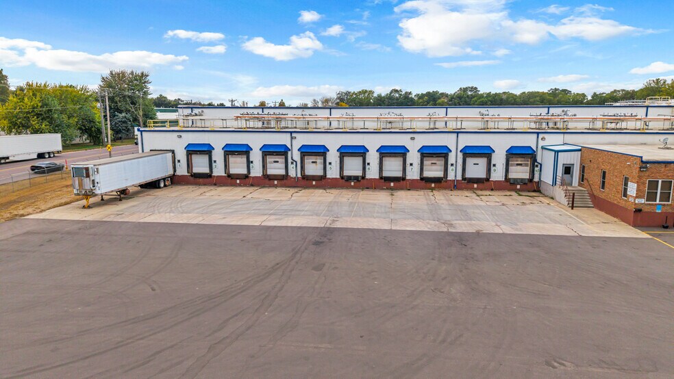 More Photos Of 2300 E Rice St, Sioux Falls Refrigeration Cold Storage For Lease