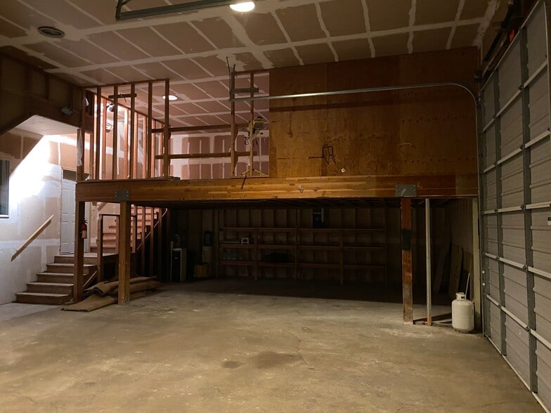 More Photos Of 15403 NE Caples Rd, Brush Prairie Warehouse For Lease