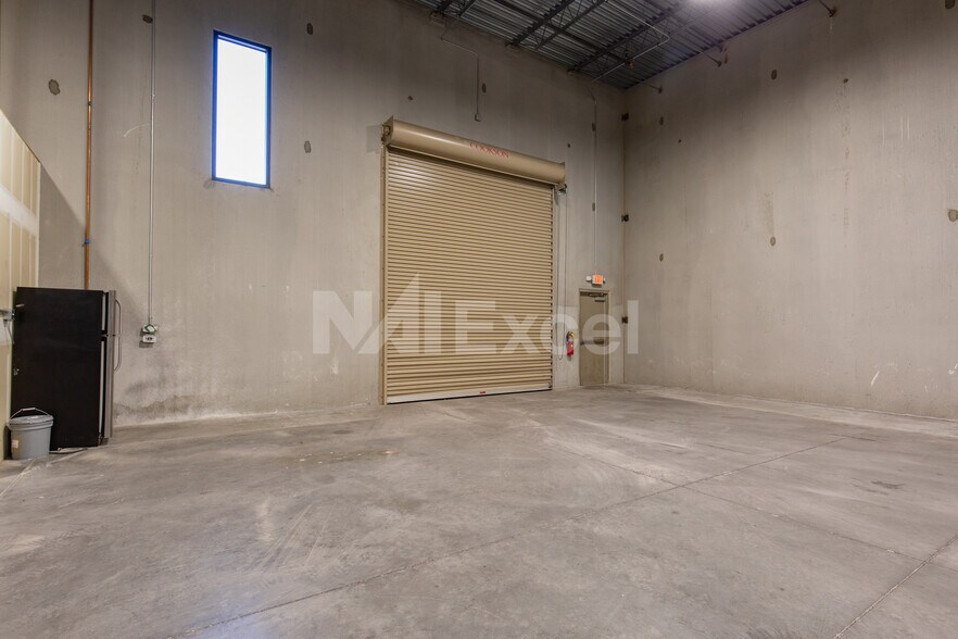 More Photos Of 6676 Escondido St, Las Vegas Distribution For Sale