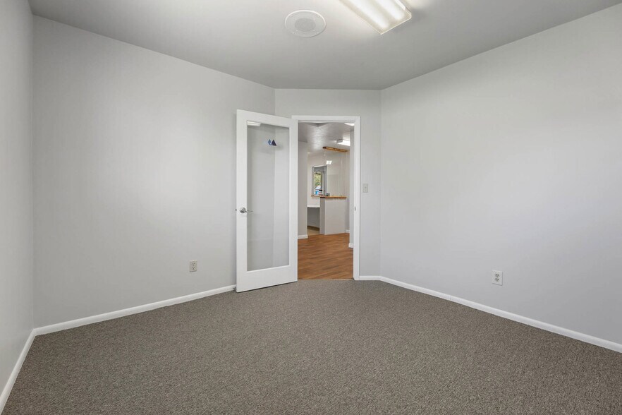 More Photos Of 7706 S Locust St, Midvale Medical For Sale