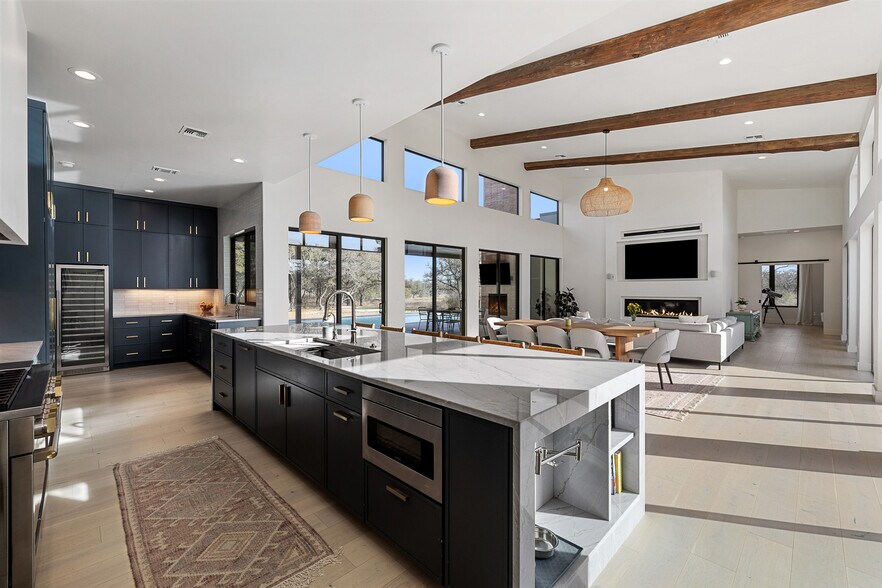 More Photos Of 444 Klein Rd, Stonewall Flex For Sale