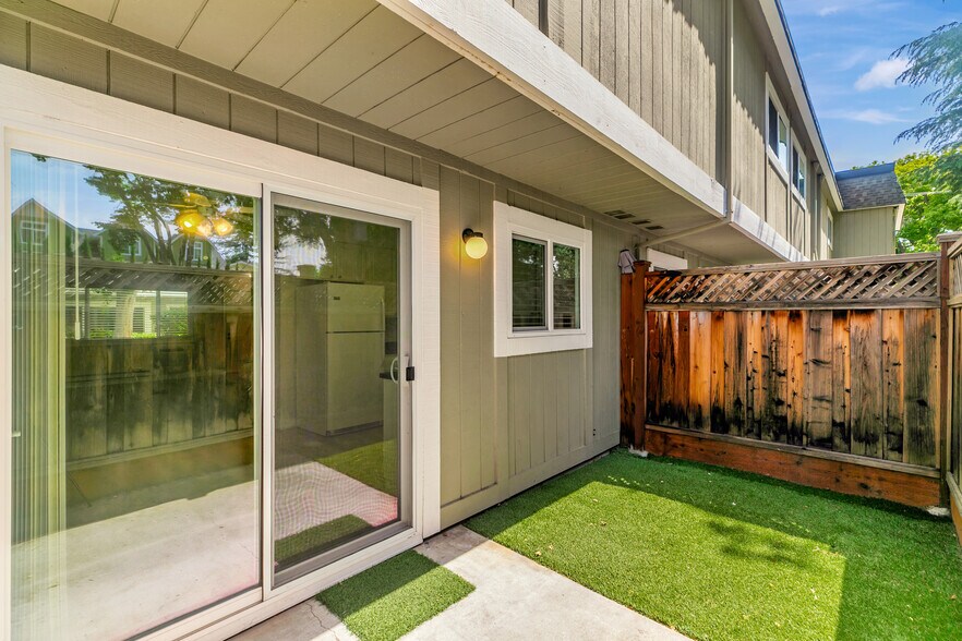 More Photos Of 240 Union Ave, Campbell Apartments For Sale