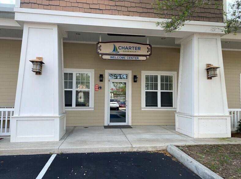 More Photos Of 723-753 CR 466, Lady Lake Medical For Sale