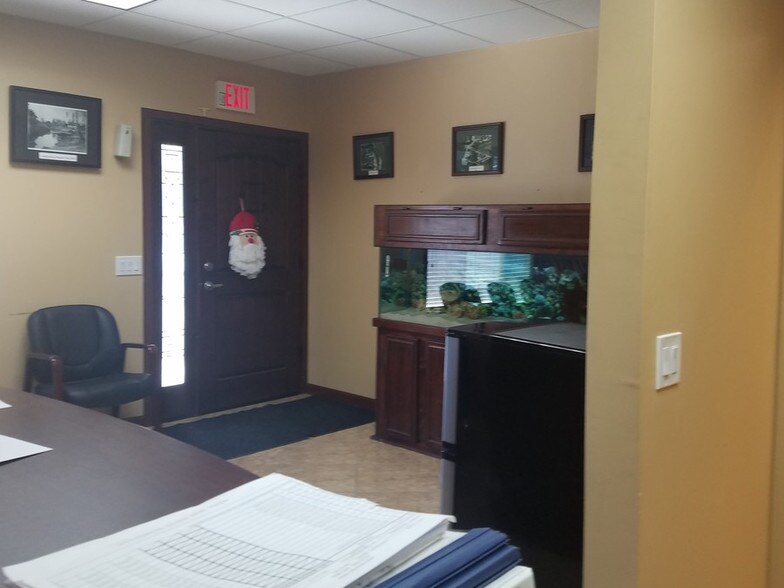 More Photos Of 18484 Clay Rd, Houston Flex For Lease