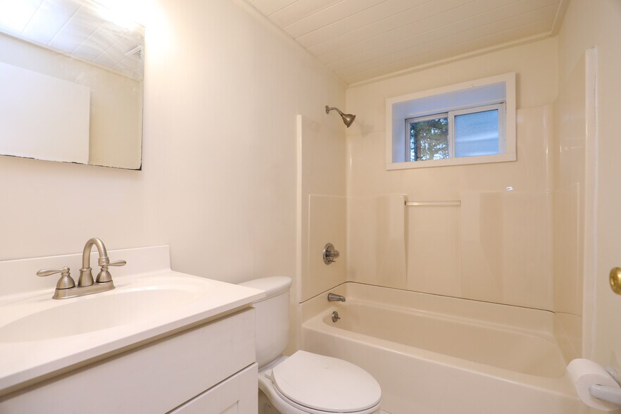 More Photos Of 3191 State Route 23, Hillsdale Apartments For Sale