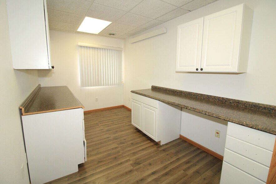 More Photos Of 6008 Highway 2 E, Minot Showroom For Sale