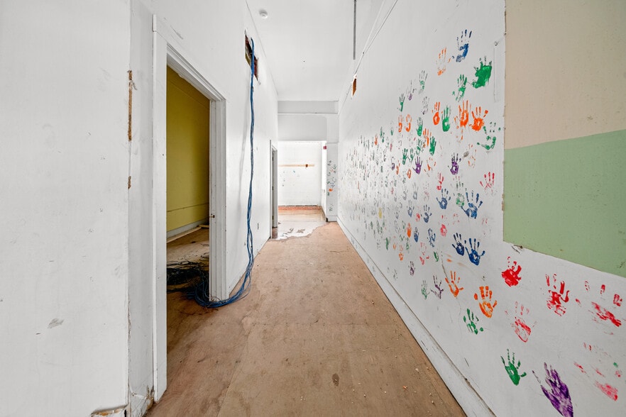 More Photos Of 314 Sanders St, Athol Schools For Sale