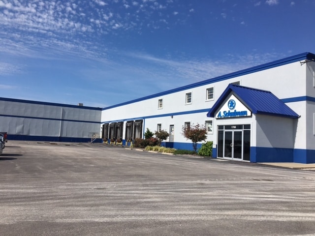 More Photos Of 1700 Lynch Rd, Evansville Warehouse For Lease
