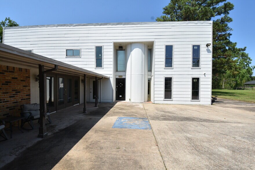 More Photos Of 736 Wilson Rd, Humble Medical For Lease