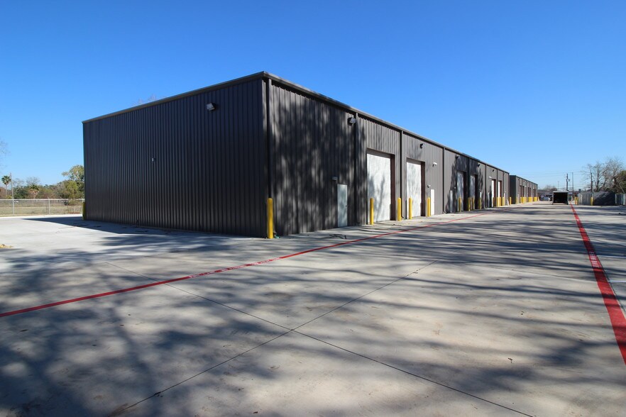 More Photos Of 9730 Telephone Rd, Houston Service For Sale