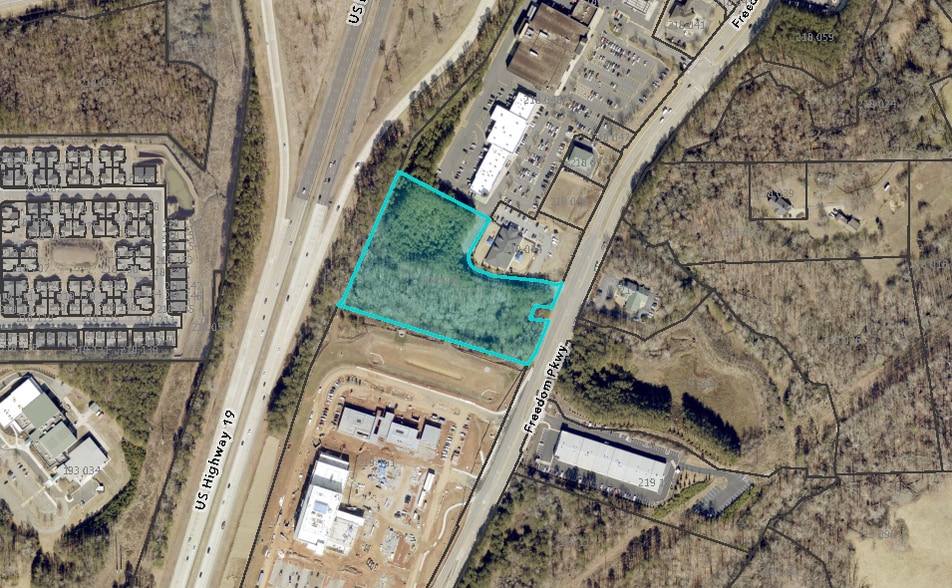 Primary Photo Of 0 Freedom Pky, Cumming Land For Sale
