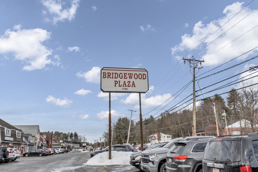 More Photos Of 1794 Bridge St, Dracut Storefront For Sale