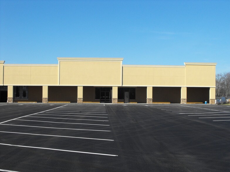 More Photos Of 1103-1109 Market St, Charlestown Freestanding For Lease