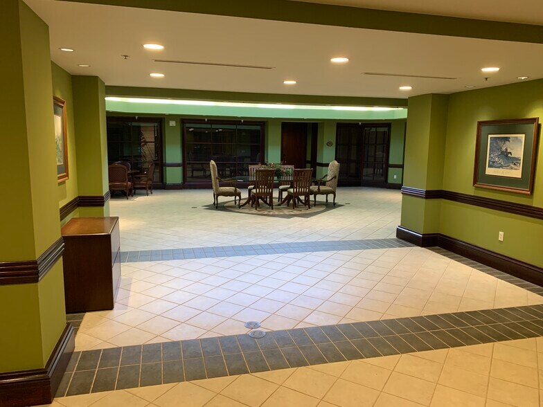 More Photos Of 1924 S Osprey Ave, Sarasota Coworking Space