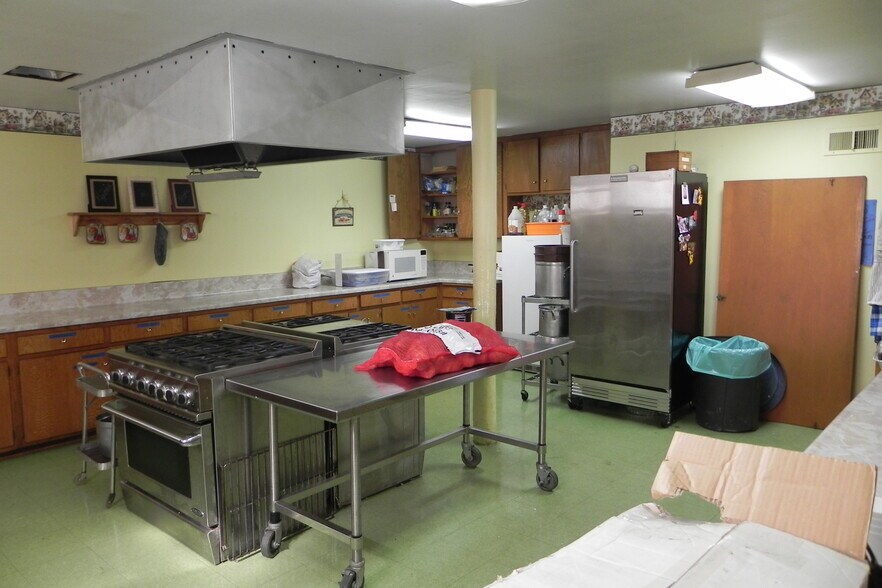 More Photos Of 2520 Peck Rd, Monrovia Religious Facility For Lease